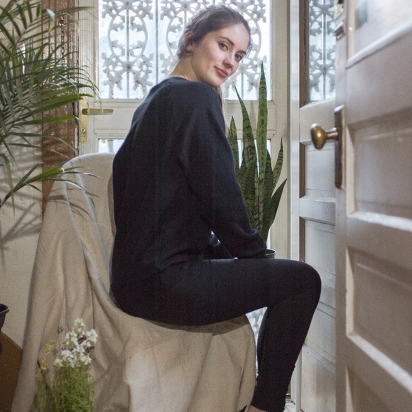 American Apparel Black Sweatshirt - Picture 4 of 4